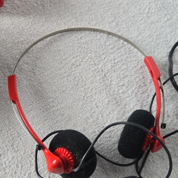 Sharp Red Portable Cassette Player AM/FM Radio with Headphones - Picture 3 of 6